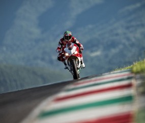 爱游戏体育-北京首钢男篮外援最新消息今天